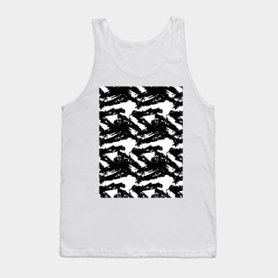 Black zigzag on a white background, abstraction Tank Top